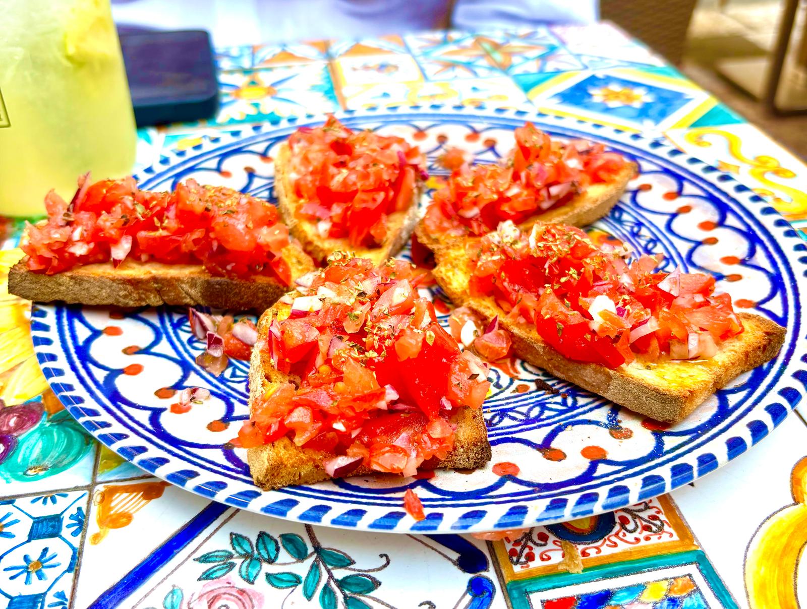 Simple local Sicilian cuisine with fine ingredients